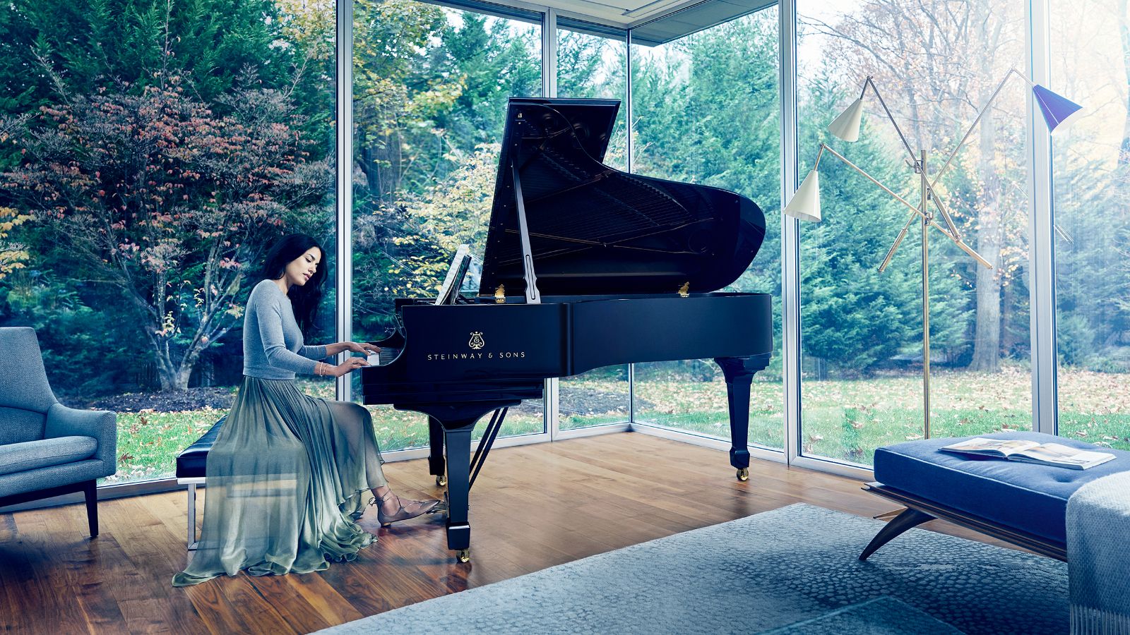 Steinway hybrid store piano