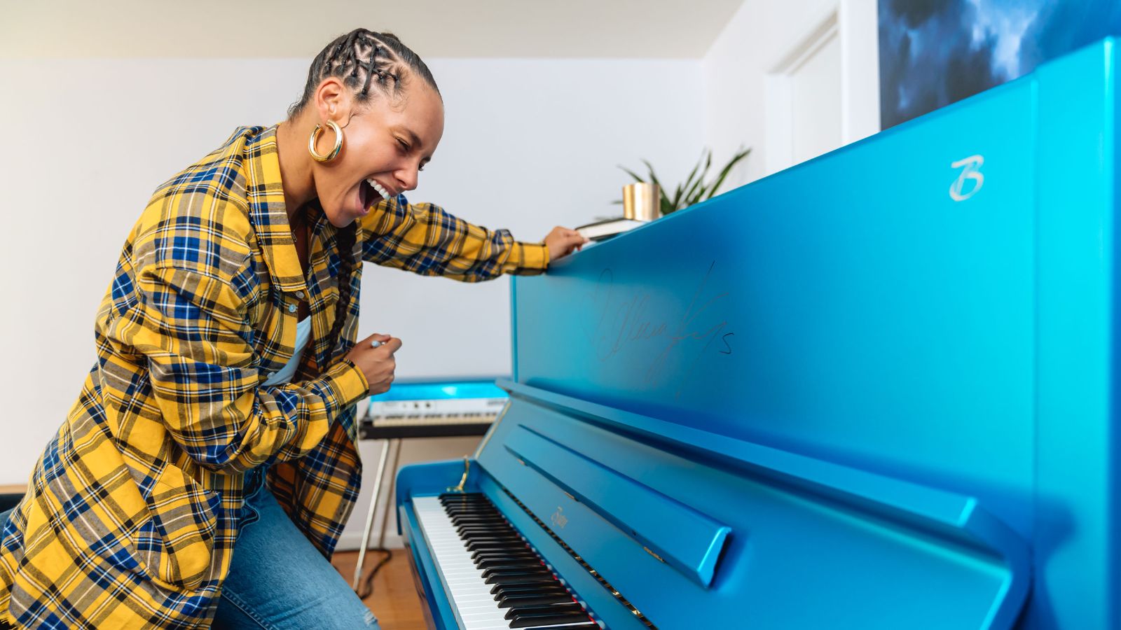 Steinway & Sons and Alicia Keys Team Up for a Special Piano Auction to