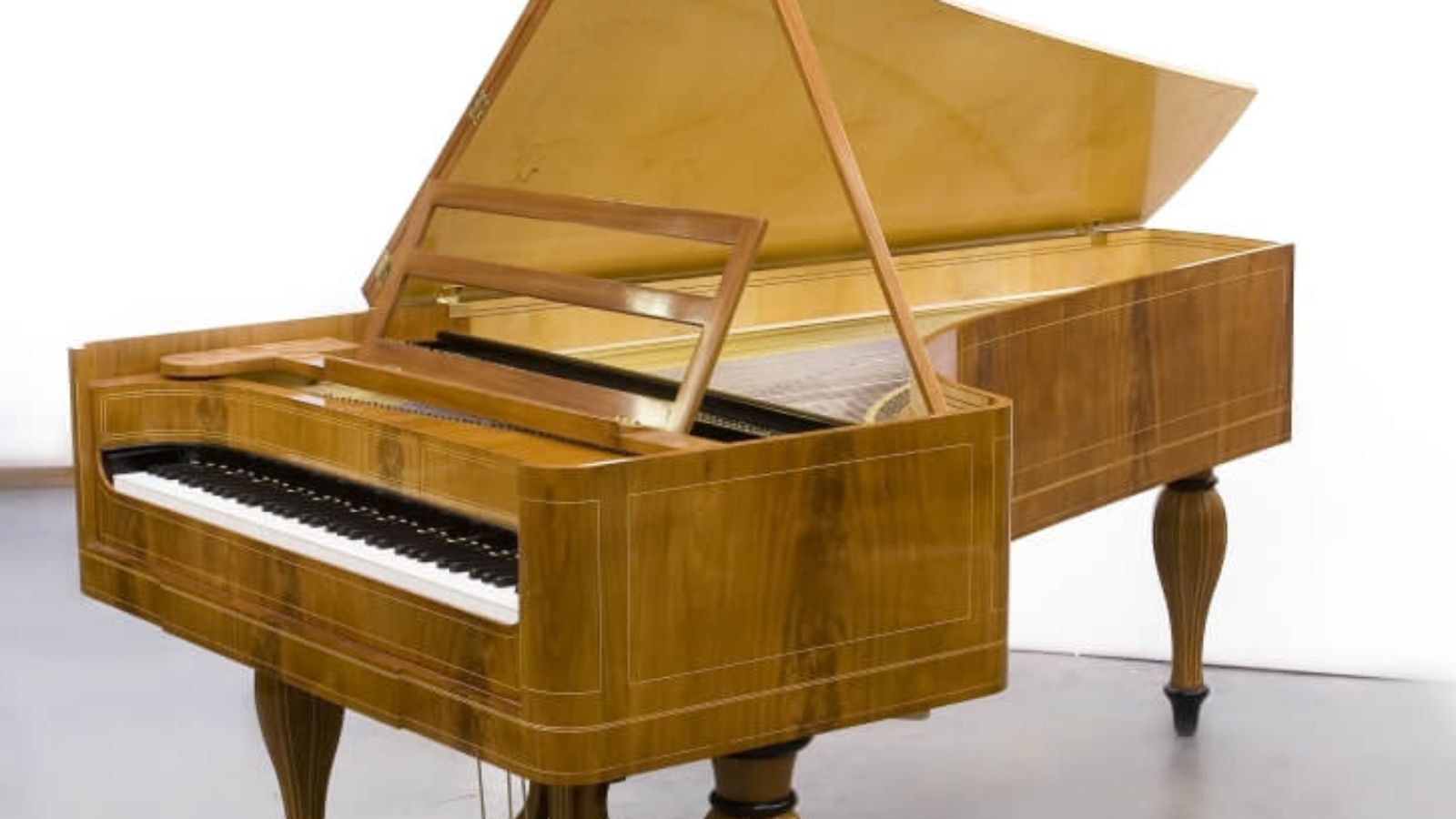 スタインウェイNO.1 復元ピアノ・日本再上陸記念特別企画 - Steinway 