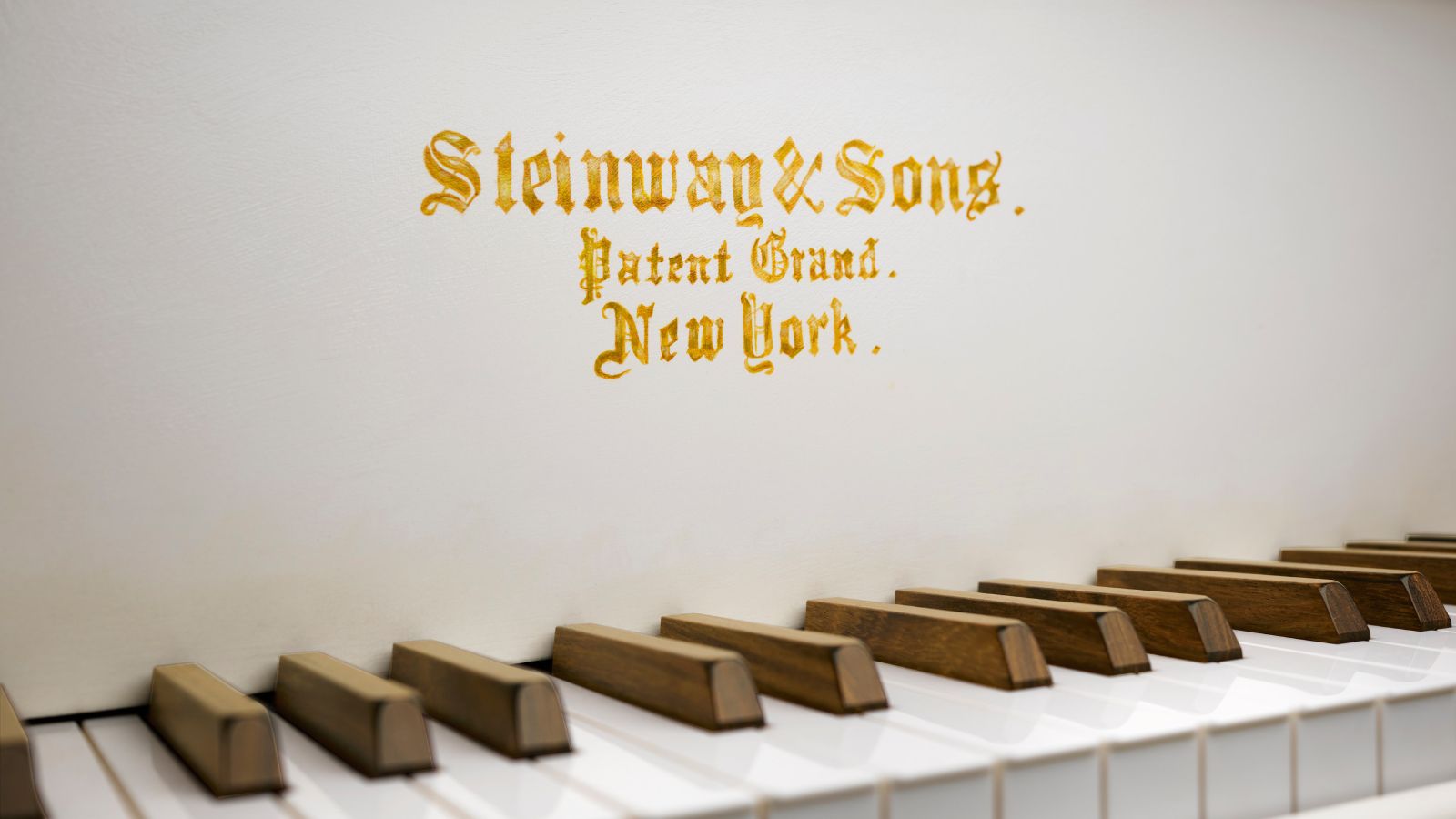 https://www.steinway.com/.imaging/mte/steinway-us-theme/Large-Rectangle/dam/Special-Pianos/pictures/Pictures_at_an_Exhibition_fallboard_detail_keys_fma2.jpg/jcr:content/Pictures_at_an_Exhibition_fallboard_detail_keys_fma2.jpg