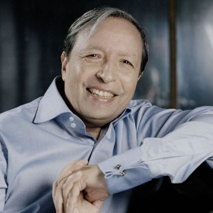 /news/features/the-humanist-murray-perahia