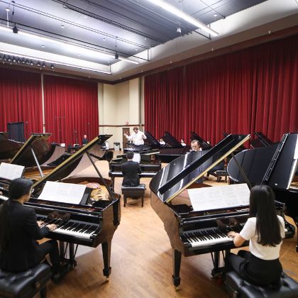 /news/articles/florida-state-university-elevates-music-experience-17-new-steinways